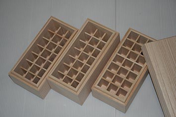 アロマオイル3段木箱桐箱