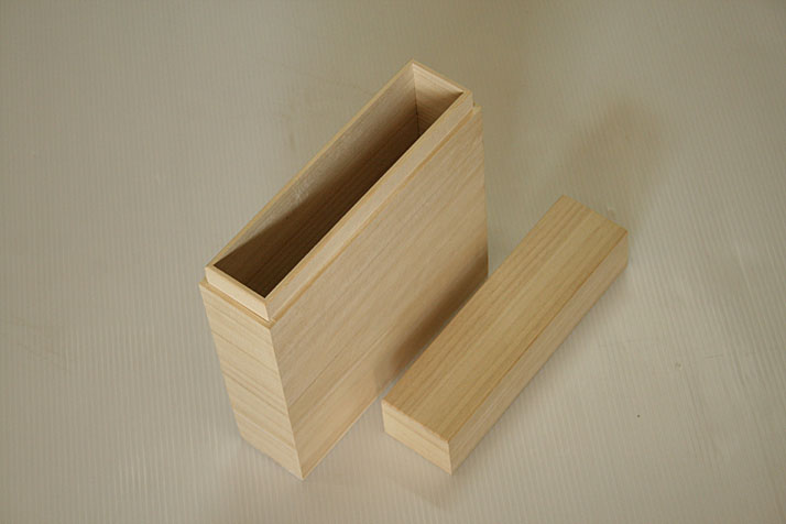 ˔